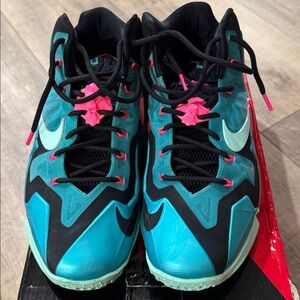 Nike LeBron 11 'SOUTH BEACH'